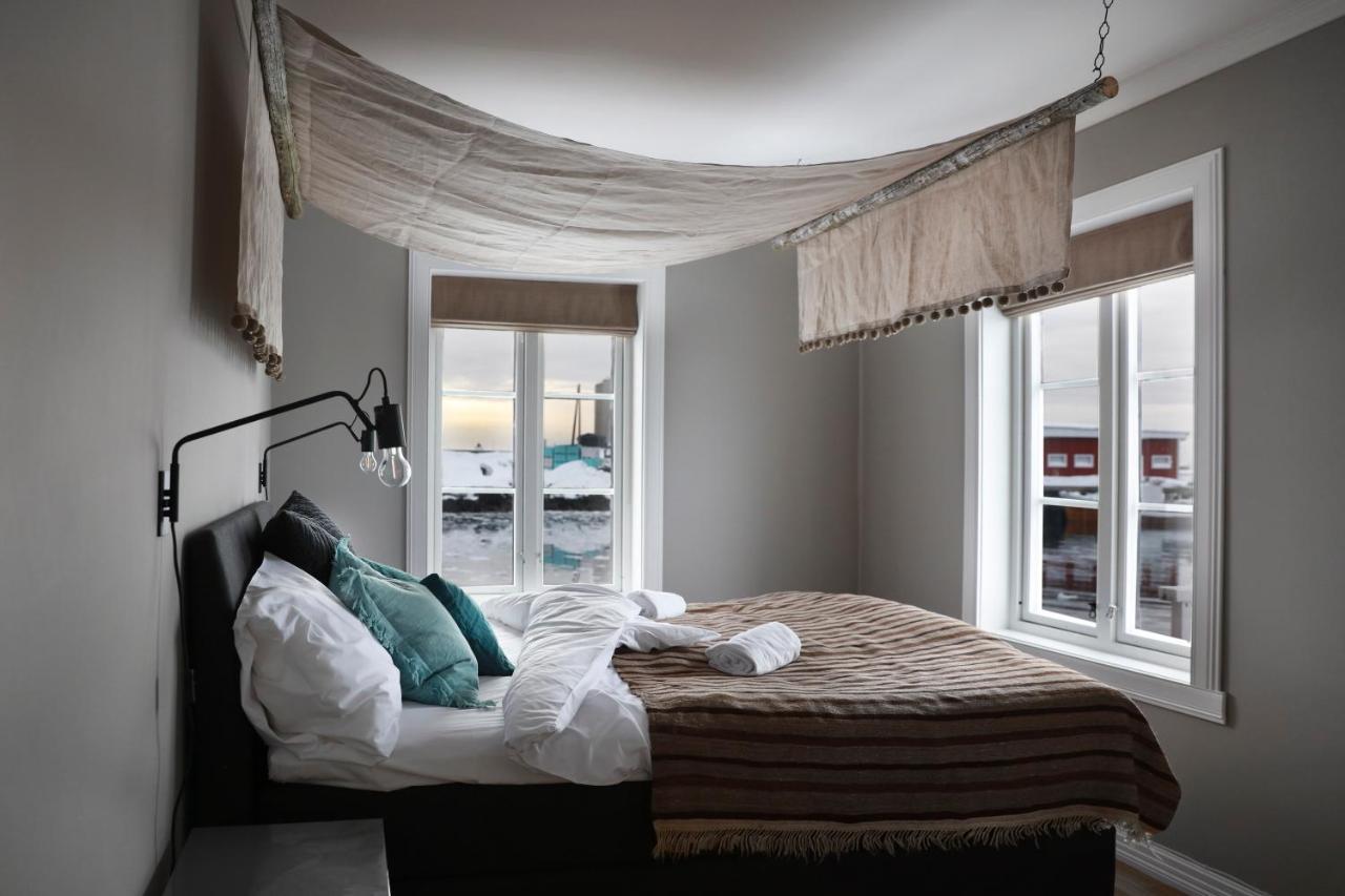 Hotel Solsiden Brygge Rorbuer Ballstad