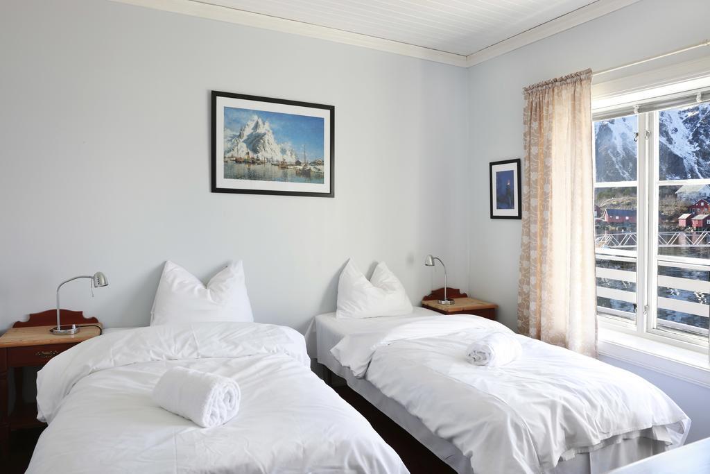 Hotel Solsiden Brygge Rorbuer Ballstad